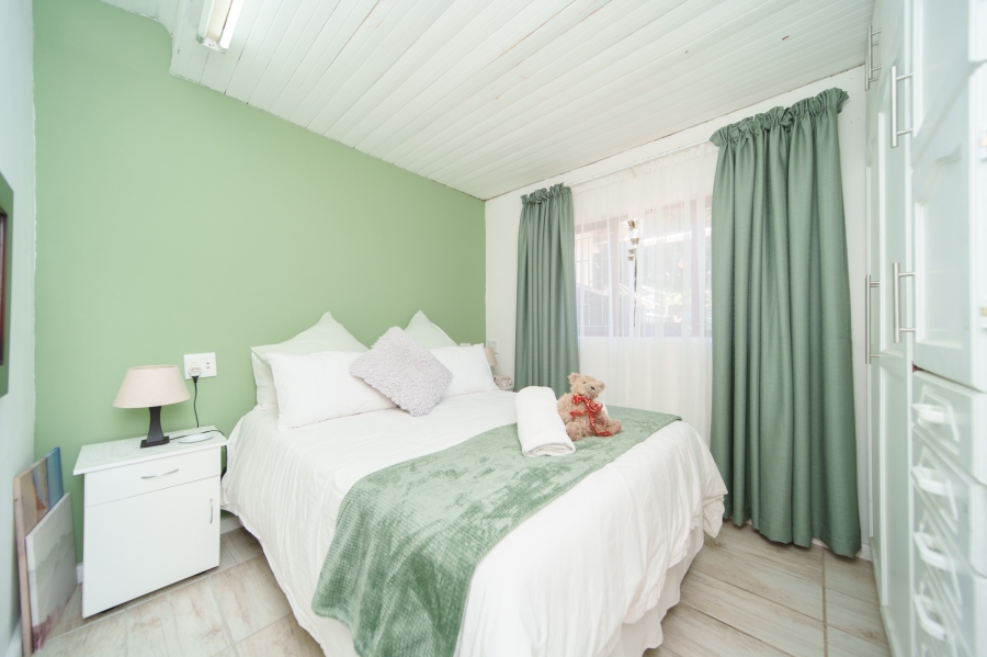 5 Bedroom Property for Sale in Queensberry Bay Eastern Cape